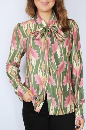 Adelyn Rae Paris Tie Neck Blouse In Floral