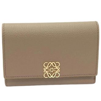 Loewe Pre-owned Wallets, female, Beige, Size: ONE SIZE Pre-owned Anagram Vertical Wallet Pebble Grain Calf Trifold Wallet
