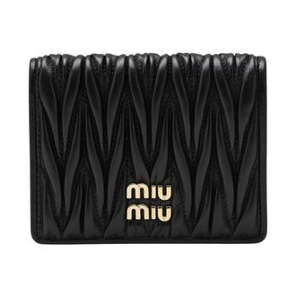 Miu Miu Matelass&eacute; Bifold Portemonnee - Dames - Portefeuilles - Zwart - ONE Size - Leer - Accessoires