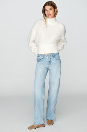 Levi's Low Rise Straight Leg Jeans
