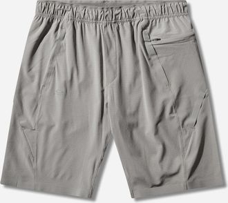 Oakley Men s Latitude Veil Shorts Cement