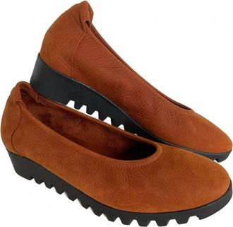 Arche Womens Lomiss Suede Ballet Flat In Havana