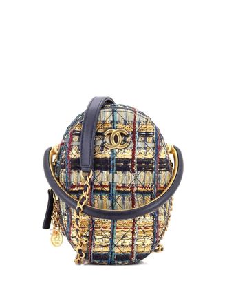 Chanel Paris-New York Oval Camera Case Quilted Tweed Small crossbody bag - Blu