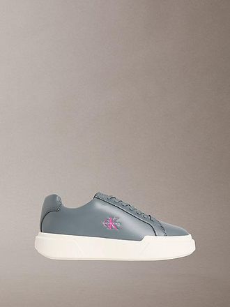 Calvin Klein CK Avenue - leren sneakers met logo in reli&euml;f