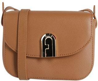 Furla BAGS - Cross-body bags sur YOOX.COM