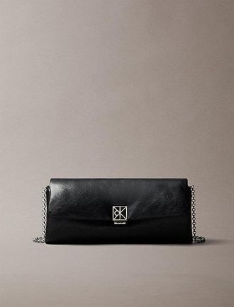 Calvin Klein Bolso De Mano Cruzado Con Herrajes Y Emblema Con Relleno