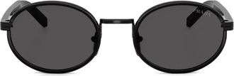 Prada Occhiali da sole con logo inciso - Nero