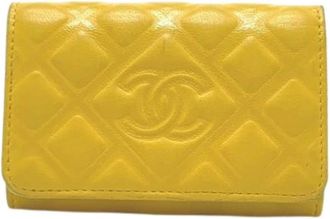 Chanel Pre-owned Wallets, female, Yellow, Size: ONE SIZE Pre-owned Leather Key-holder