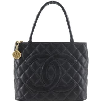 Chanel Black Grained Calfskin Tote Bag (Pre-Owned)