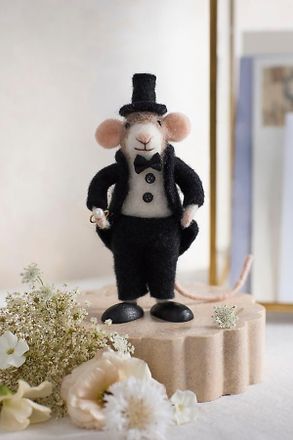 Terrain Fancy Groom Mouse Felt Critter