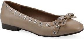 White Mountain Bodhi Ballet Flat in Sand/Smooth at Nordstrom Rack, Size 7.5
