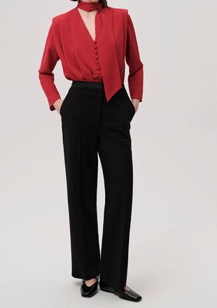Exquise Ida Straight Leg Pants In Black