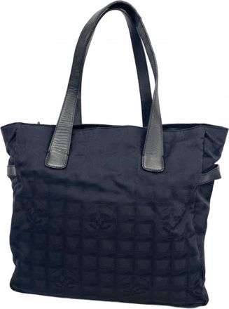 Chanel Black Nylon Tote Bag (Pre-Owned)