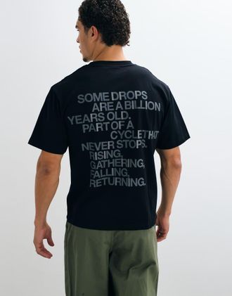 Rains T-shirt relaxed a maniche corte con logo e stampa sul retro nera-Nero