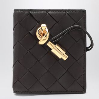 Bottega Veneta Andiamo cardholder with flap in Fondant colour