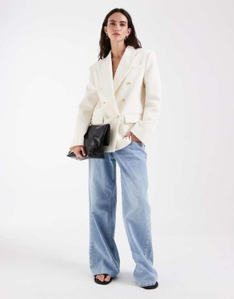 Asos Blazer doppiopetto con spalle pronunciate color crema-Bianco