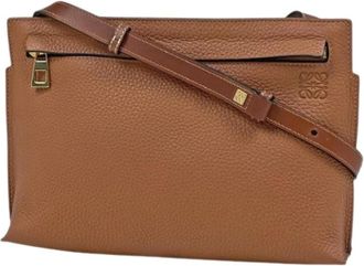 Loewe Pre-owned Cross Body Bags, female, Brown, Size: ONE SIZE Pre-owned Shoulder bag