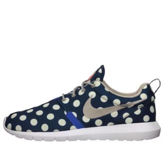 Nike Rosherun NM City QS NYC 667632-400