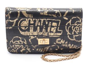 Chanel Pre-Fall 2019 Crocodile Embossed Calfskin Black and Gold Graffiti Bag with Gold Chain