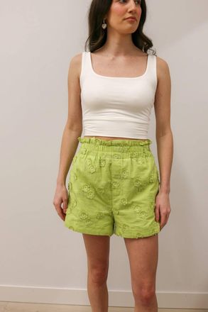 Entro Floral Appliqu&eacute; High Waisted Elastic Waist Shorts In Apple Green