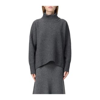 Liviana Conti Chic Jumpers Collection