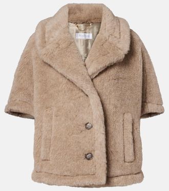 Max Mara Corvino teddy cape