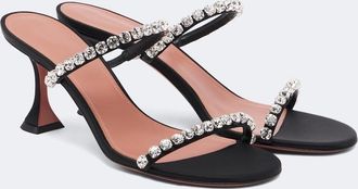 Amina Muaddi Mules Gigi de sat&eacute;n con cristales