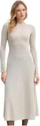 &Aacute;eron Pavlova Jurk - Dames - Kleedjes - Beige - XS - Polyester - Kleedjes
