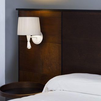 Faro Barcelona Samba Aplique De Pared Con Lector Blanca/encintada Beige 64308-35