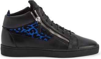 Giuseppe Zanotti Kriss