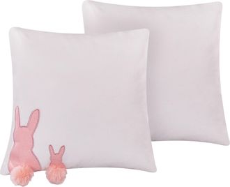 Beliani Conjunto De 2 Cojines Decorativos Blancos Con Algod&oacute;n Rosa 45 X 45 Cm Conejo Bordado Pompones Conejo Pascua Phlox