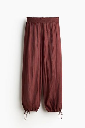 H&M Crinkled Beach Trousers in Rust Brown at Nordstrom, Size X-Large