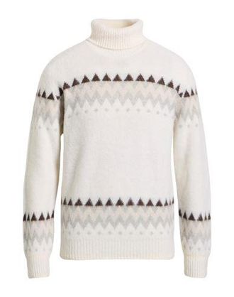 Eleventy Turtlenecks