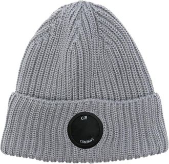 C.P. Company Lens detail beanie hat - men - Wool - One Size - Grey