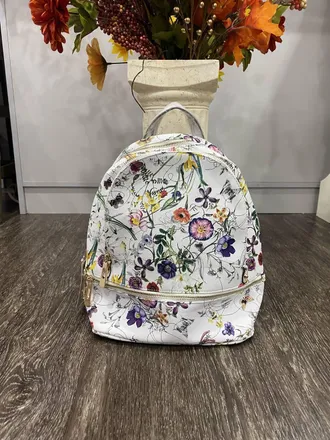 Jen & Co. Womens Flower Backpack Purse In White