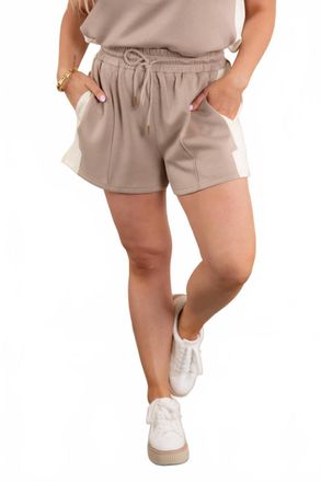 Entro Elastic Pull-On Shorts In Light Taupe And Cream