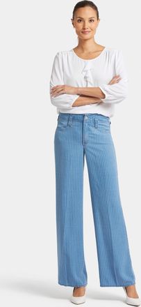NYDJ High Rise Teresa Wijde Pijpen Jeans Lichtblauw Gestreepte Premium Denim