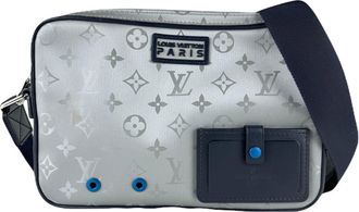 Louis Vuitton Gray Navy Nylon Shoulder Bag (Pre-Owned)