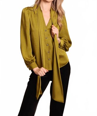 Traffic People Grace V Neck Top In Green