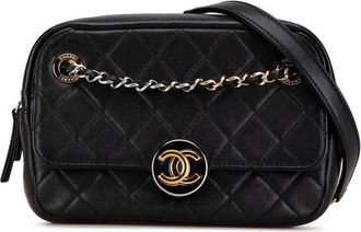 Chanel 2019 CC Quilted Lambskin Chain Camera Bag crossbody bag - Black