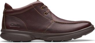 Clarks Bradley Up in Brown Leather