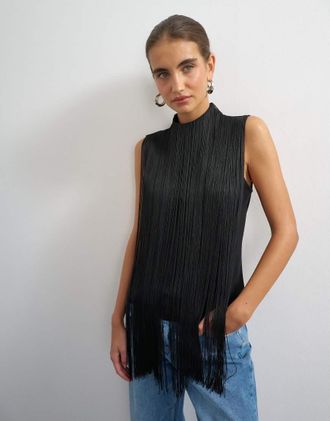 Topshop top senza maniche con scollo a barchetta e frange nero