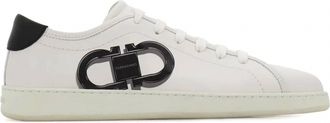 Ferragamo Mens Double Gancini Sneakers In White/black