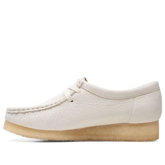 Clarks (WMNS) Clarks Wallabee White Nubuck 26165560