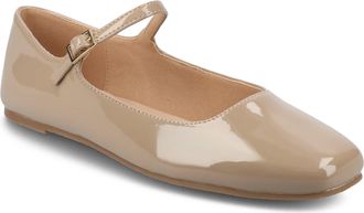 Journee Collection Women & apos;s Carrie Medium and Wide Width Dress Flats