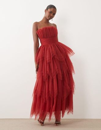 Lace & Beads vestito lungo a strati in tulle rosso con bandeau