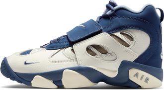 Nike Mens Air Diamond Turf II Shoes in White | II7080-100