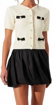 Astr Averie V-Neckline Cardigan Top In Cream