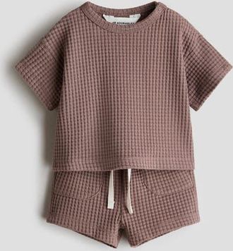 H&M 2-piece waffled cotton set in Brown at Nordstrom, Size Newborn