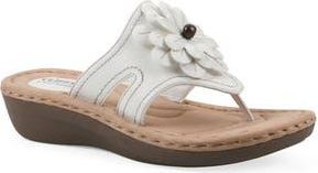 White Mountain Cashlyn Floral Mini Wedge Sandal - Wide Width Available in White/Burnished/Smooth at Nordstrom Rack, Size 8.5